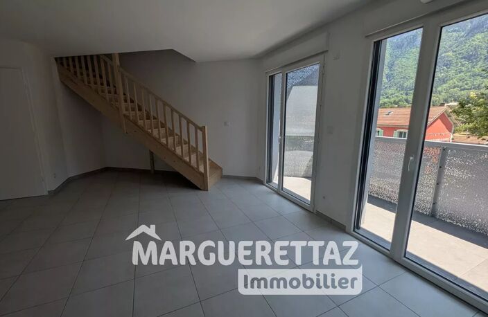 DUPLEX T3 avec balcon — photo 3