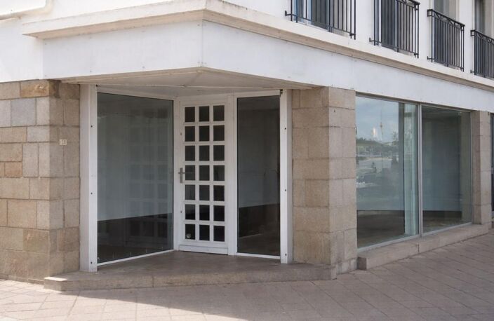 Local commercial angle – Le Pouliguen – emplacement n°1 – forte visibilité — photo 2