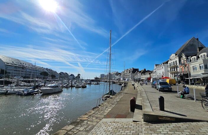 Local commercial angle – Le Pouliguen – emplacement n°1 – forte visibilité — photo 3