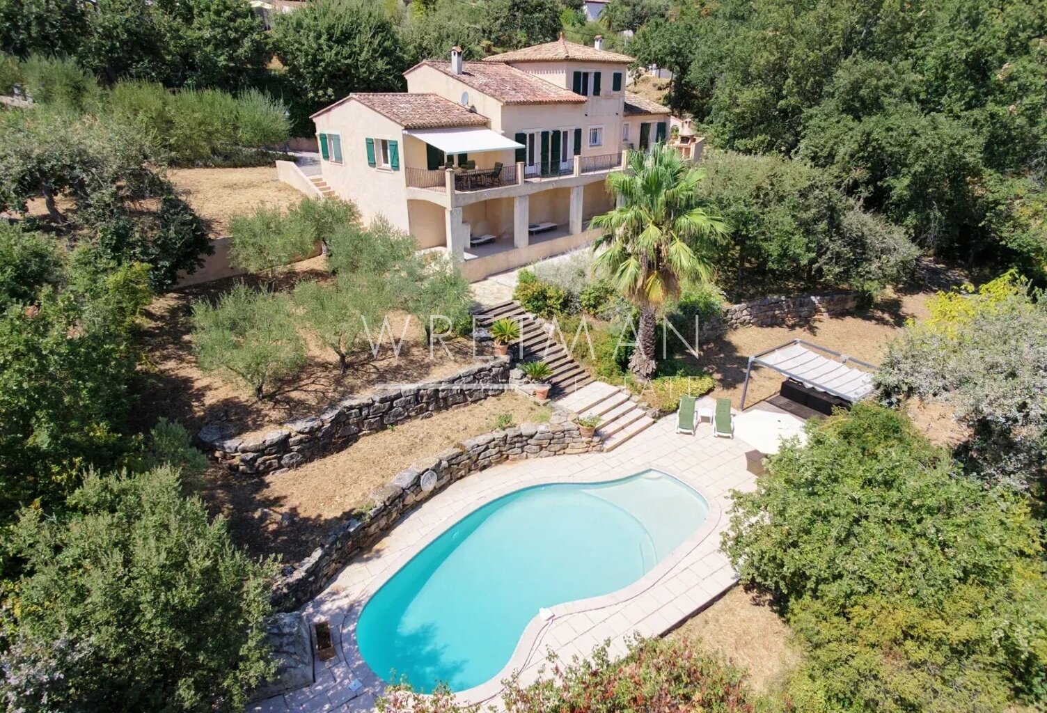 Exclusivité - Villa au charme provençal avec vues panoramiques – — photo 1