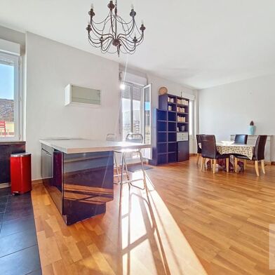 Appartement 2 pièces 1055 €