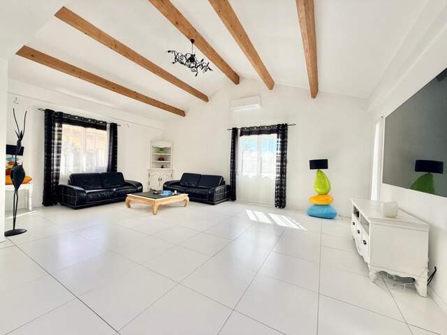 Maison À Vendre — photo du bien