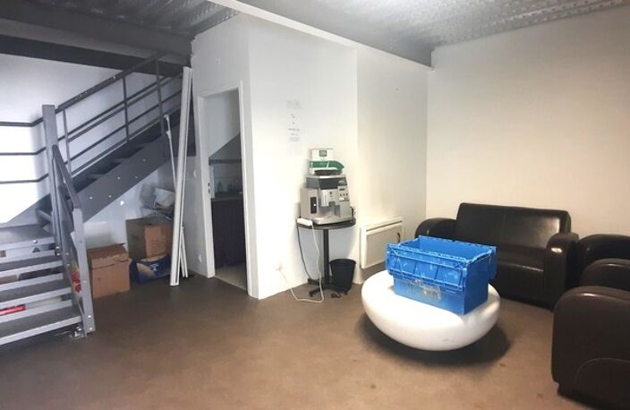 ocaux professionnels - bureaux 140 m², à louer – Périgny (zone d’activités) — photo 3