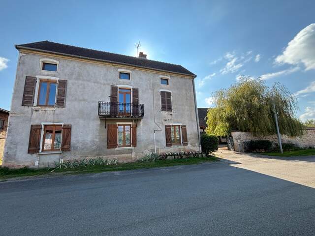 Maison à vendre 6 pièces - 200m2 - Grange - Terrain 960m² - NANTON — photo du bien