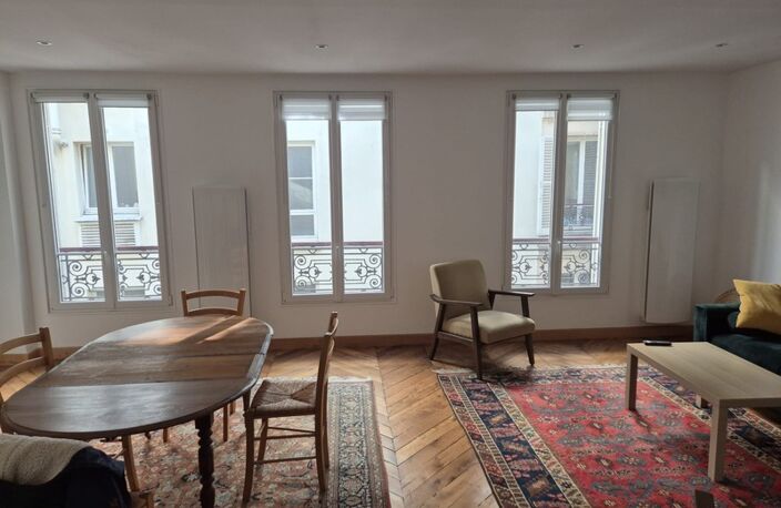 Appartement à vendre 4 pièces PARIS 10EME ARRONDISSEMENT (75) DPE en D — photo 3