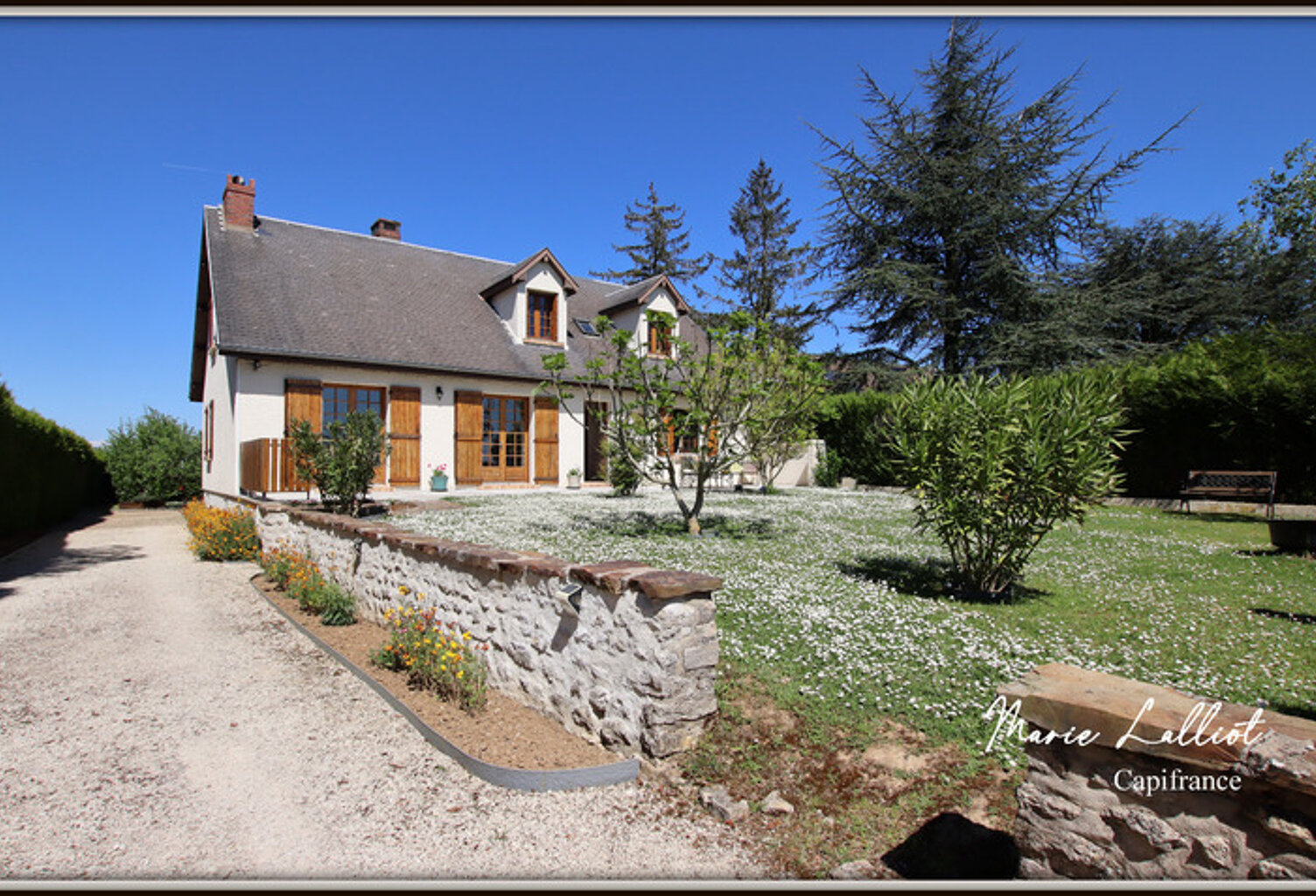 Maison à vendre 7p, 194m², Le Malesherbois, plain-pied, école, RER, séjour spacieux, double garage, 5 chambres — photo 1