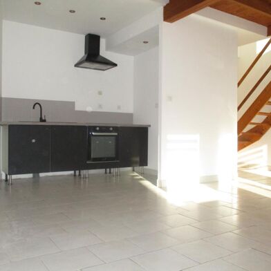 Appartement 3 pièces 750 €