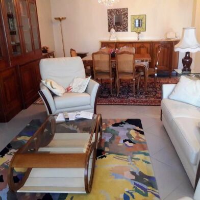 Appartement 4 pièces 1300 €