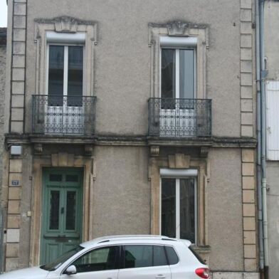 Maison 5 pièces 900 €
