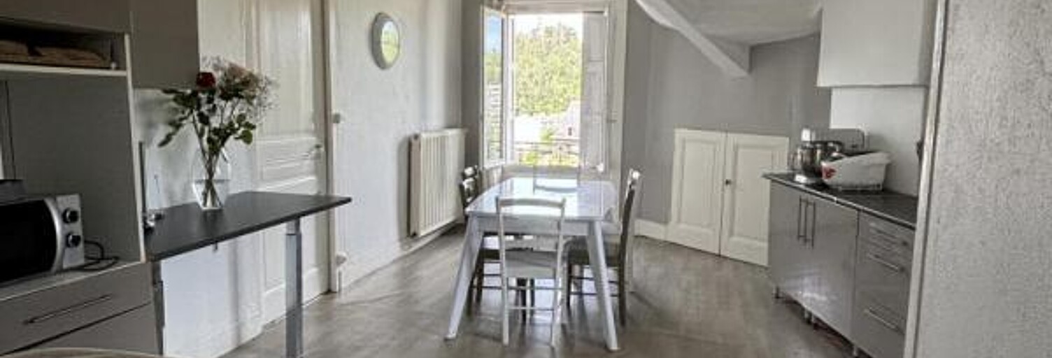 Appartement 3 Pièces 102 m² à louer à Le Chambon-Feugerolles (42500)