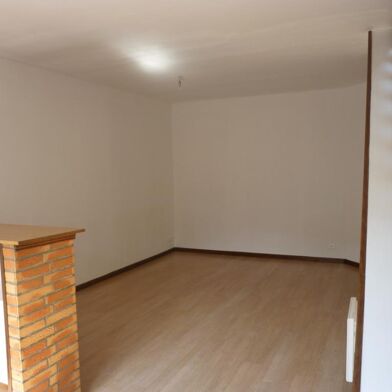 Appartement 3 pièces 555 €