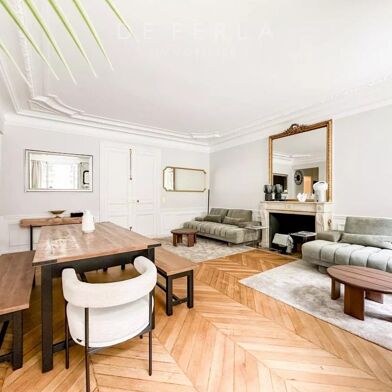 Appartement 5 pièces 11500 €