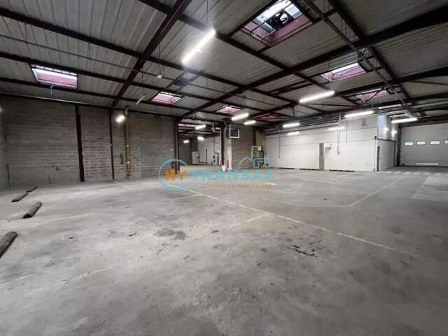 Local d''activité 1 730m² à Louer Z.I DES CHANOUX  NEUILLY-SUR-MARNE — photo du bien