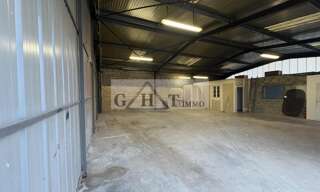 Local industriel  284 m² à louer à Dammarie-les-Lys (77190)