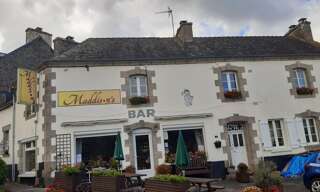 Commerce 5 Pièces 209 m² à vendre à Sainte-Brigitte (56480)