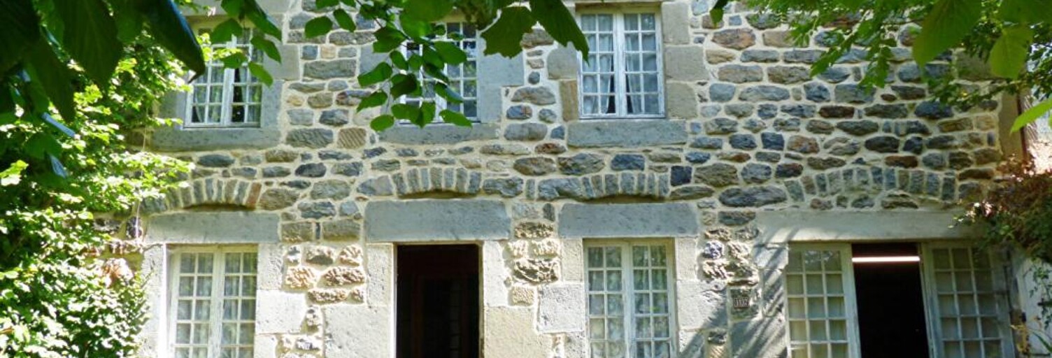 Maison 8 Pièces 220 m² à vendre à Saint-Julien-Chapteuil (43260)