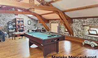 Maison 7 Pièces 173 m² à vendre à Solignac-sous-Roche (43130)