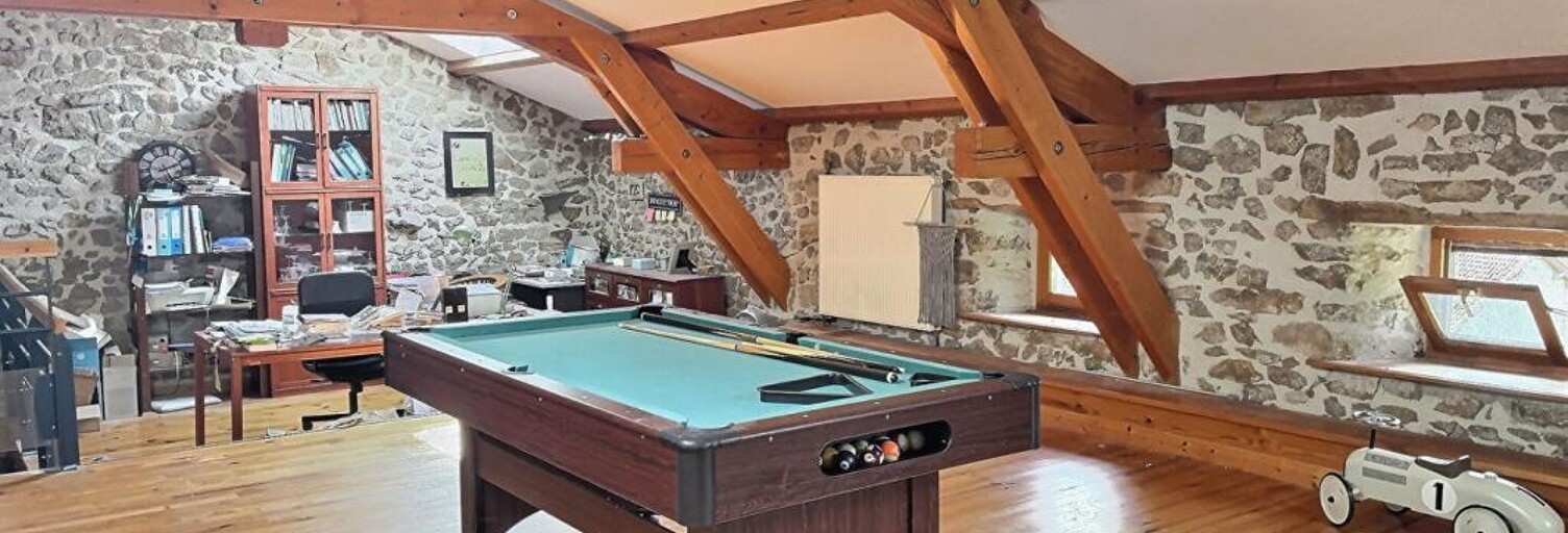 Maison 7 Pièces 173 m² à vendre à Solignac-sous-Roche (43130)