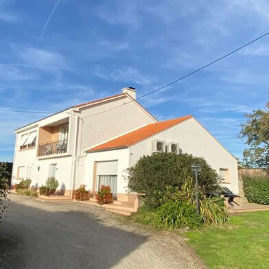 Maison 8 pièces 321160 €