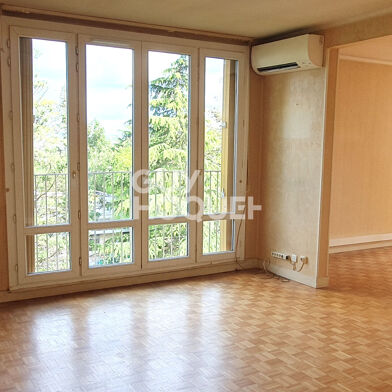 Appartement 5 pièces 240000 €