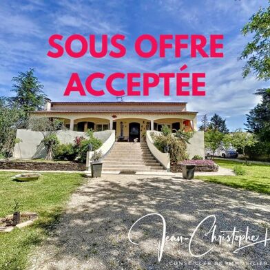 Maison 8 pièces 399900 €