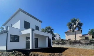 Maison 4 Pièces 110 m² à vendre à Saint-Pierre (97410)