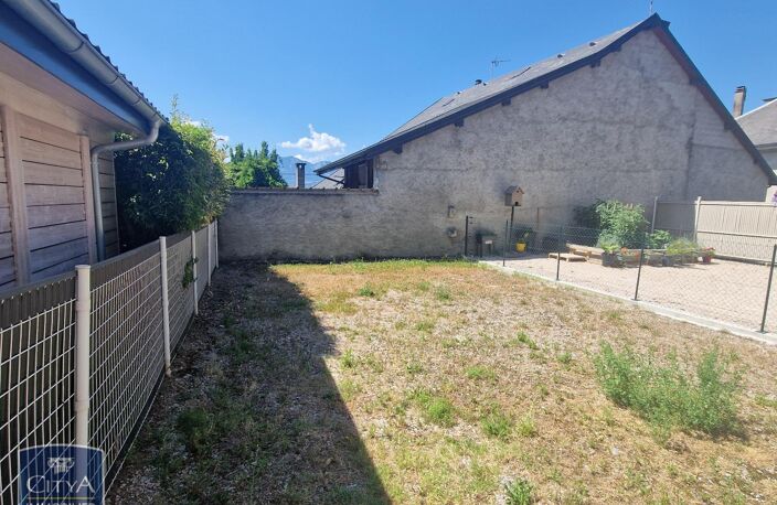 Vente maison 1 pièce 80 m² Saint-Alban-Leysse (73230) — photo 2