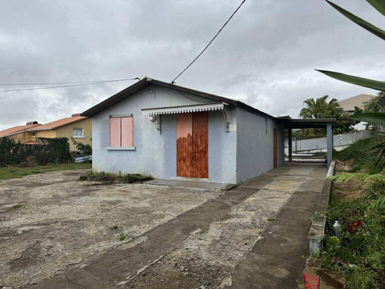 VILLA T3 AVEC TRAVAUX - ST LOUIS GOL LES HAUTS - BAISSE DE P — photo 1