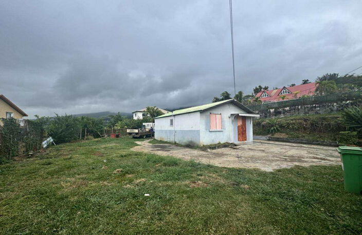 VILLA T3 AVEC TRAVAUX - ST LOUIS GOL LES HAUTS - BAISSE DE P — photo 2