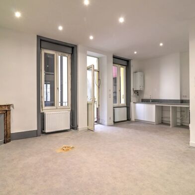 Appartement 3 pièces 650 €