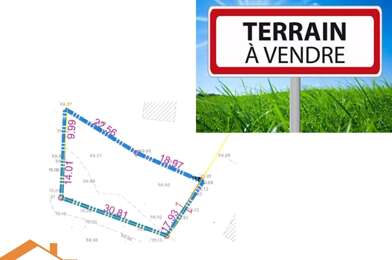 Terrain  79900 €