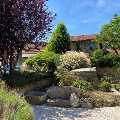 Maison 10 pièces 499000 €