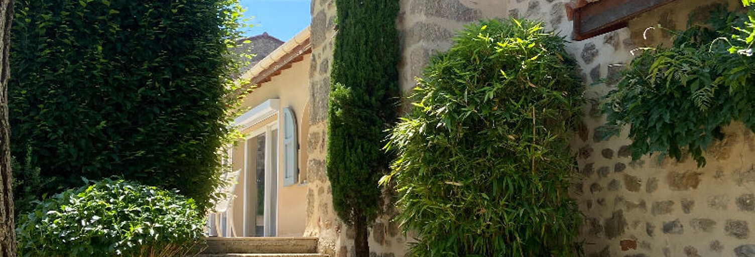 Maison 10 Pièces 410 m² à vendre à Bas-en-Basset (43210)