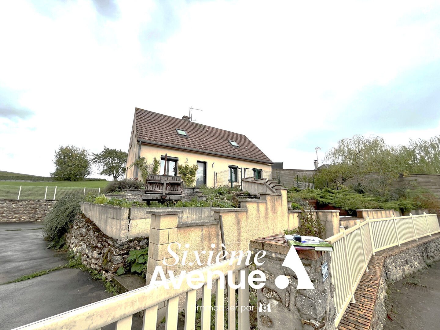 Villa / Maison  T5 à vendre Fèrebrianges 51270