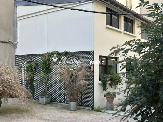MAISON - 5 PIECES - Paris 18ème Guy Moquet — photo du bien
