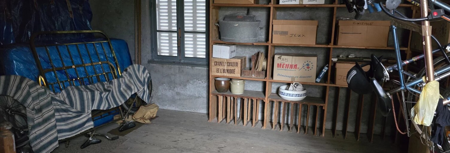 Garage  24 m² à vendre à Jumeaux (63570)