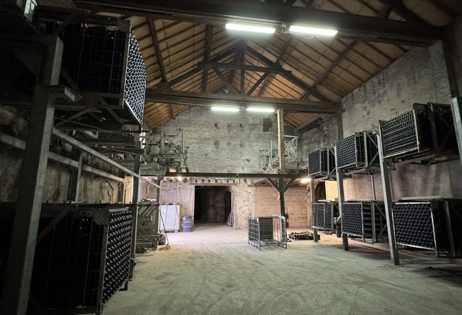 Immeuble à vendre Montlouis-sur-Loire — photo 1