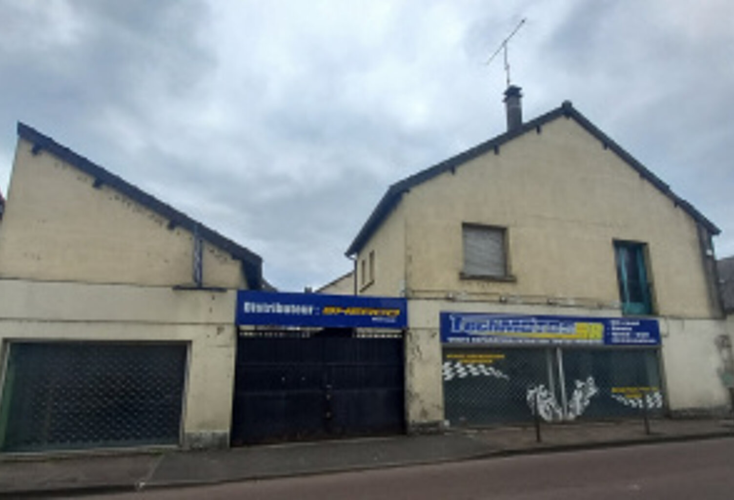 local commercial + appartement  Decize 58300 CREDIT VENDEUR — photo 1