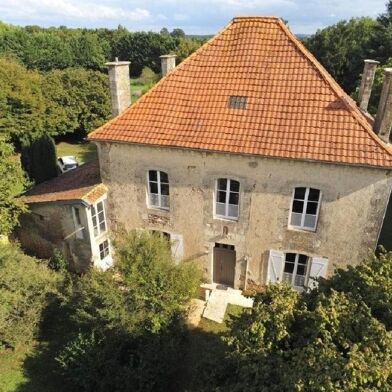 Maison 8 pièces 331575 €