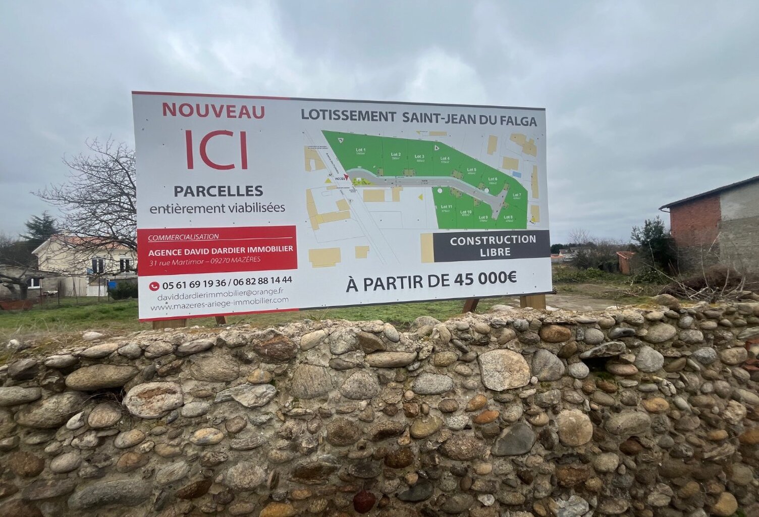 TERRAIN 584m² — photo 1