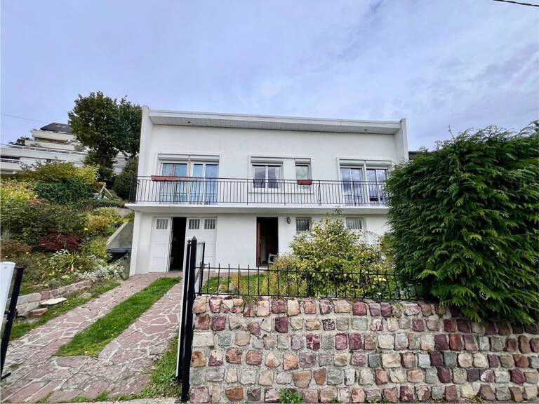 Maison   — photo 1
