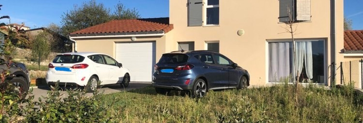 Maison 4 Pièces 84 m² à louer à Roiffieux (07100)