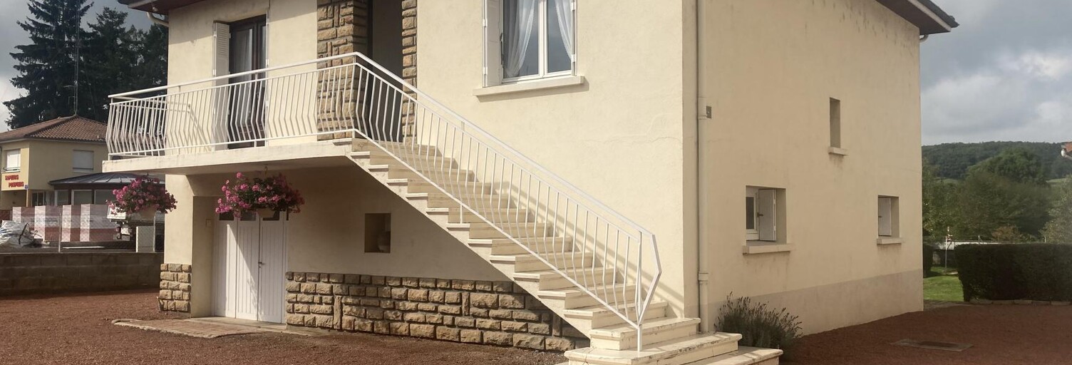 Maison 5 Pièces 78 m² à vendre à Saint-Denis-de-Cabanne (42750)