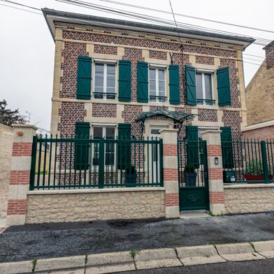 Maison 6 pièces 499000 €