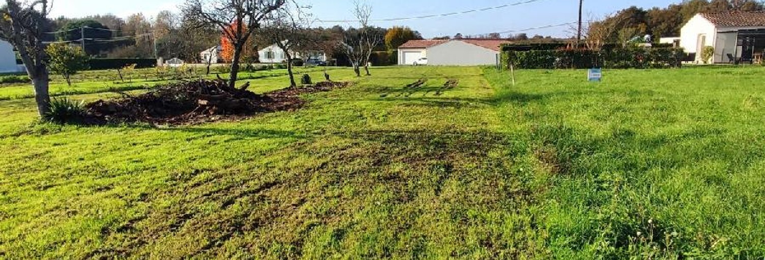 Terrain  1113 m² à vendre à Écoyeux (17770)