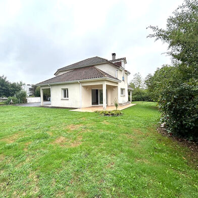 Maison 5 pièces 1400 €