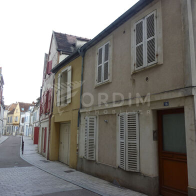 Immeuble  214900 €