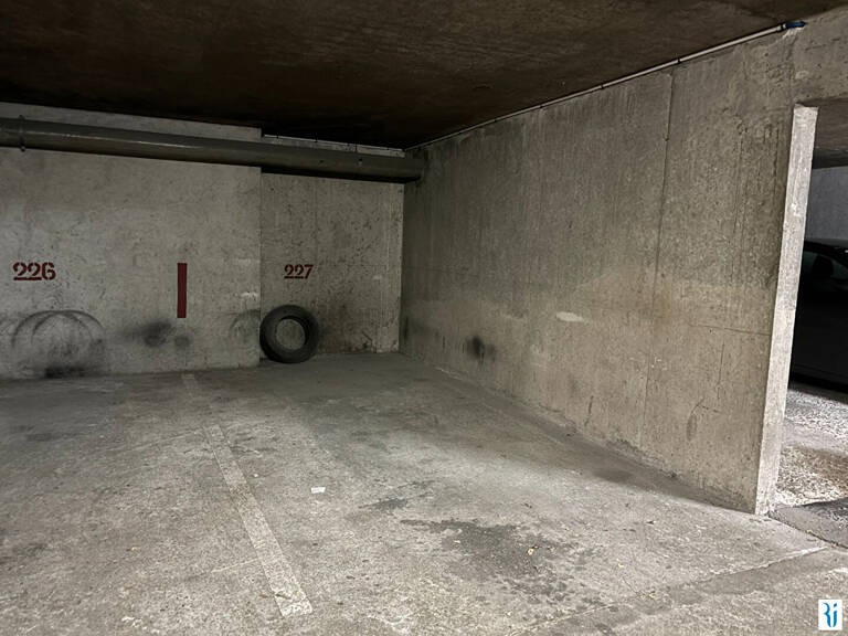 Location Emplacement de parking couvert ROUEN — photo 1