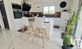 Maison 5 Pièces 125 m² à vendre à Saint-Seurin-sur-l'Isle (33660)