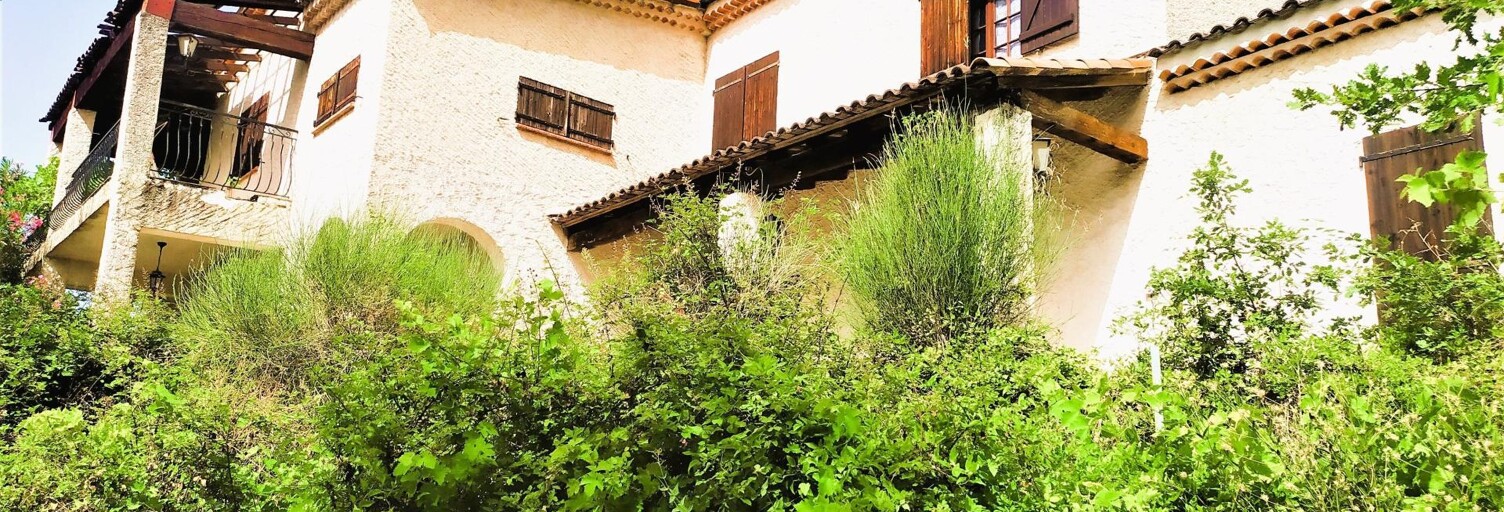 Maison 8 Pièces 220 m² à vendre à Callas (83830)